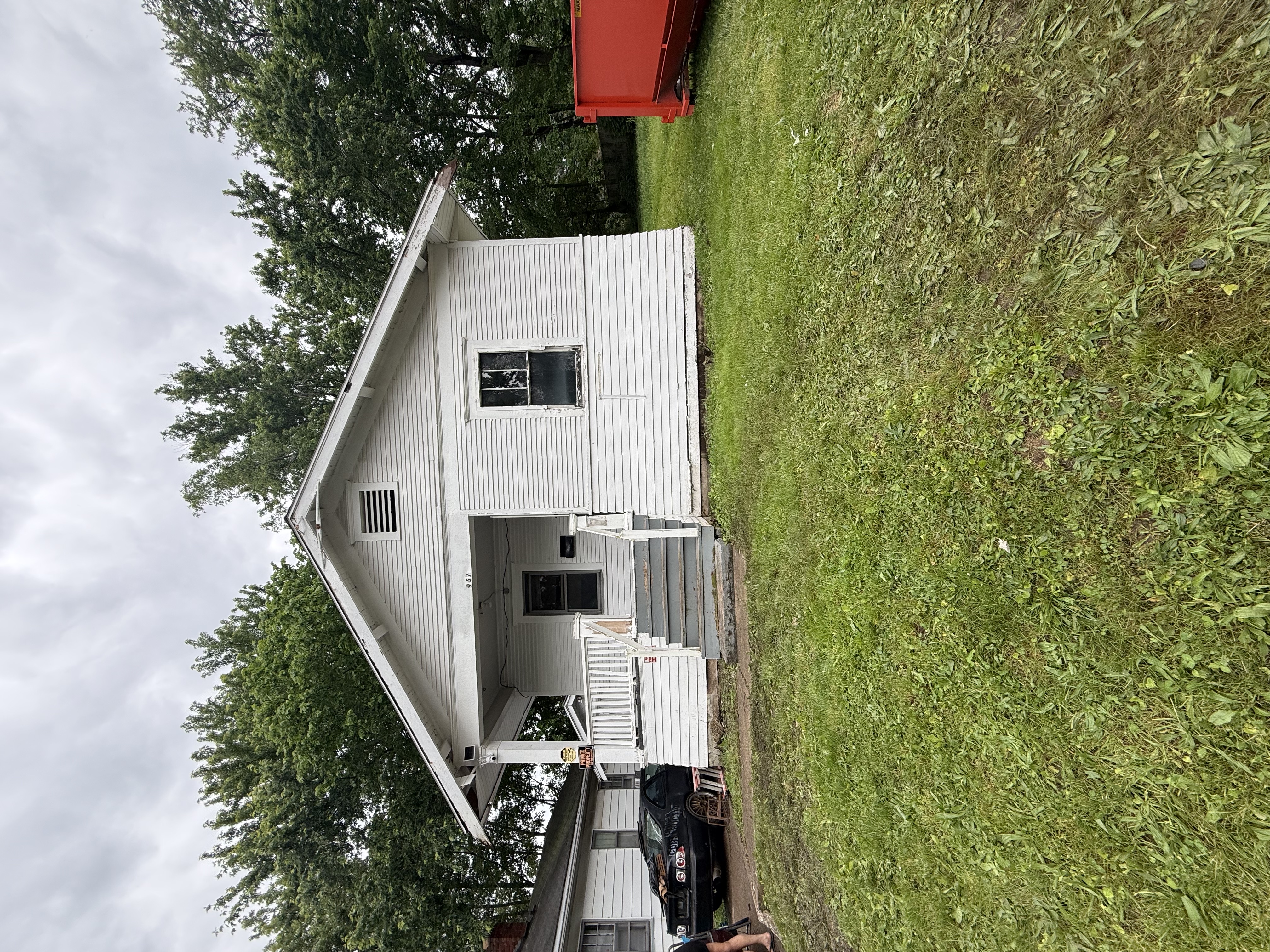957 W View St, Decatur, IL -- exterior view